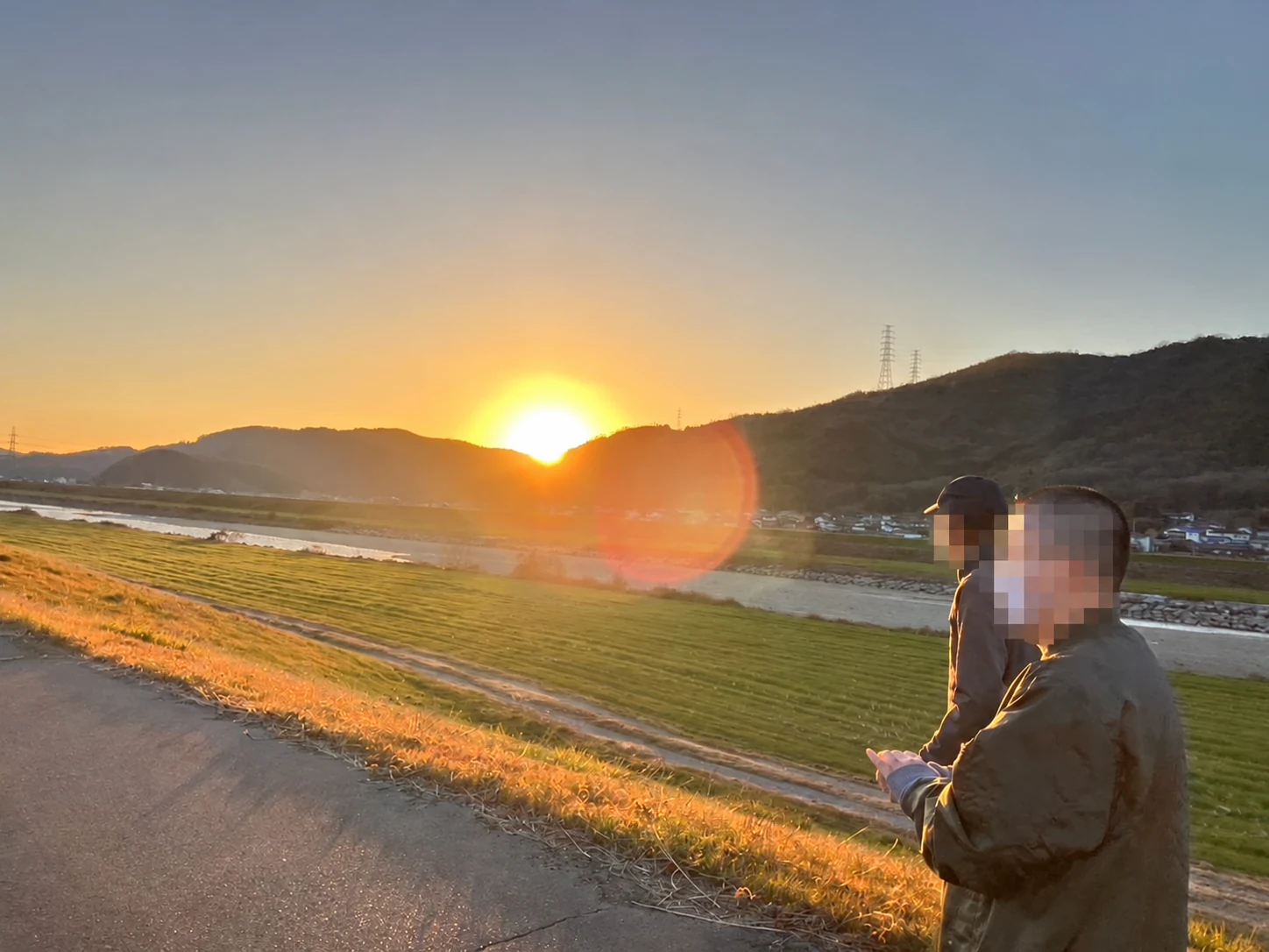 初日の出を眺める